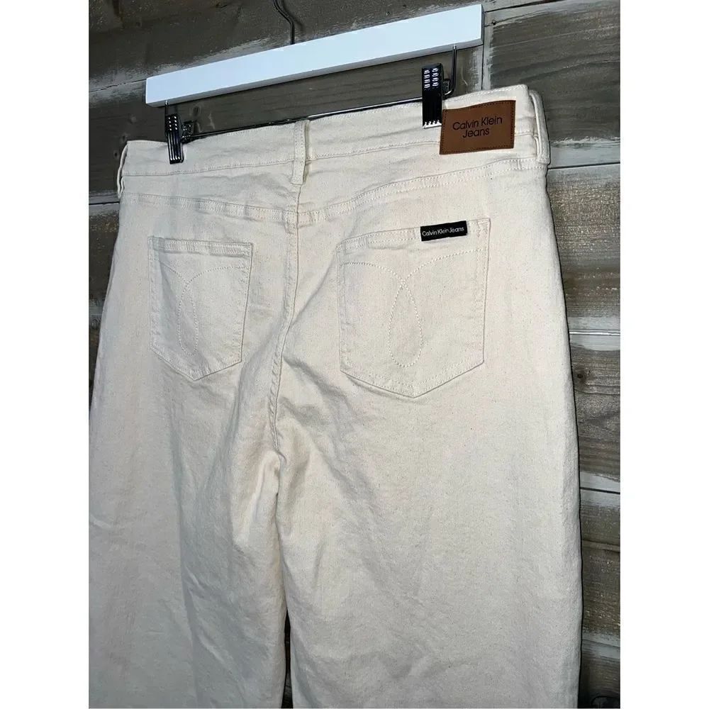 Calvin Klein CK Women's High Rise 90s Fit Straight Leg White Denim Jeans Size 31 - Picture 5 of 6